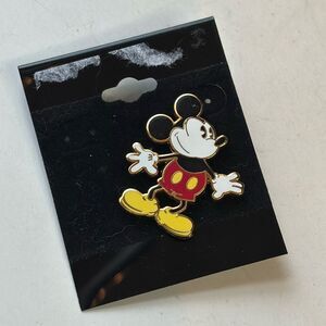 Rare Disney’s Collectible Mickey Mouse 2008 Official Trading Pin